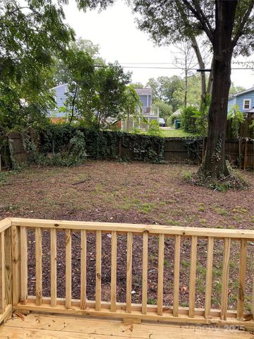 811 Seldon Drive, Charlotte, NC 28216