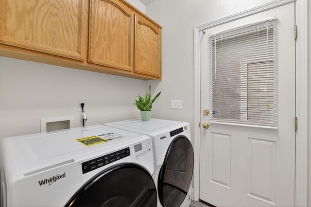 744 Mulbarton Ct, Folsom, CA 95630