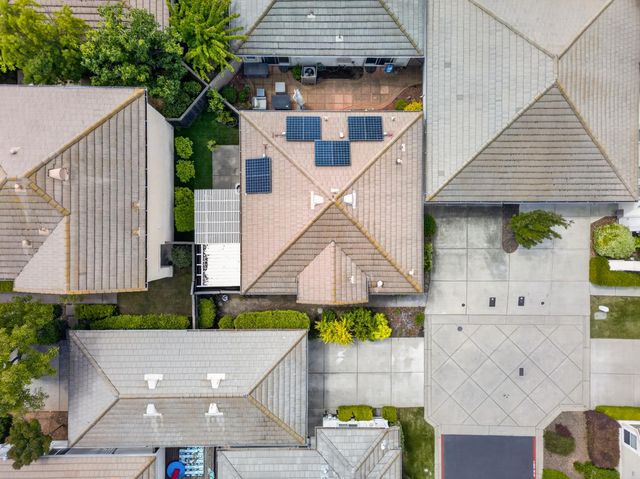 744 Mulbarton Ct, Folsom, CA 95630