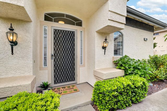 744 Mulbarton Ct, Folsom, CA 95630