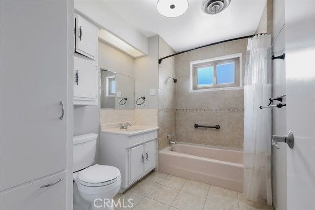 25030 Atwood Boulevard, Newhall (santa Clarita), CA 91321