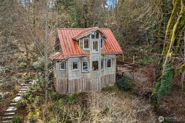 12825 SW Ober Beach Road, Vashon, WA 98070