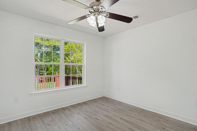 2007 Phoenix Dr., Conway, SC 29526