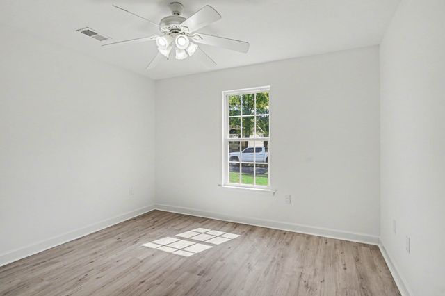 2007 Phoenix Dr., Conway, SC 29526