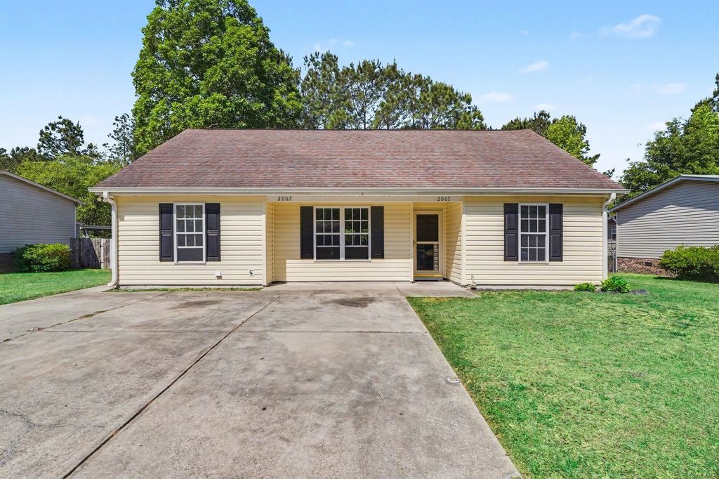 2007 Phoenix Dr., Conway, SC 29526