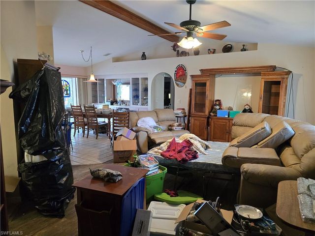 320 SE 2nd ST, Cape Coral, FL 33990