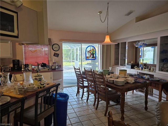 320 SE 2nd ST, Cape Coral, FL 33990