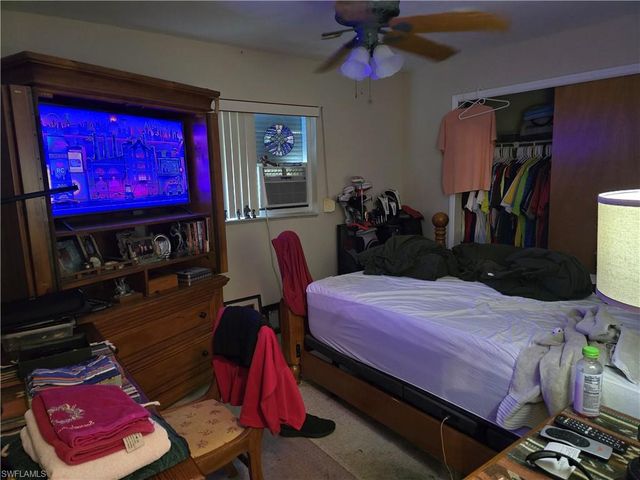 320 SE 2nd ST, Cape Coral, FL 33990