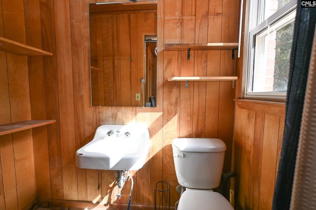 608 Academy Street, Batesburg, SC 29006