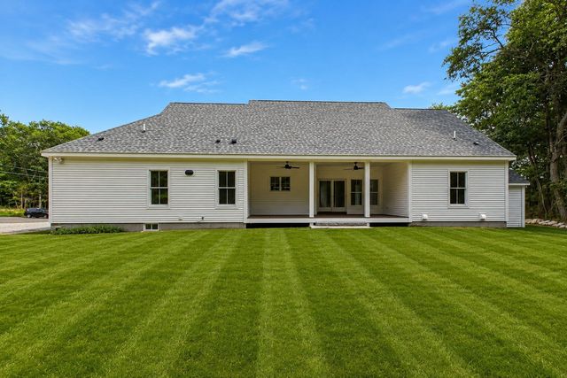 4 Hadley Heights Way, Freetown, MA 02702