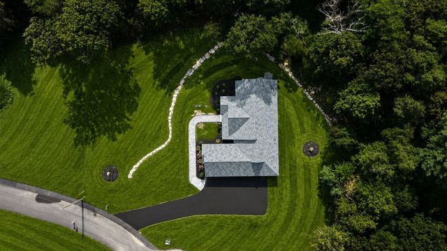 4 Hadley Heights Way, Freetown, MA 02702