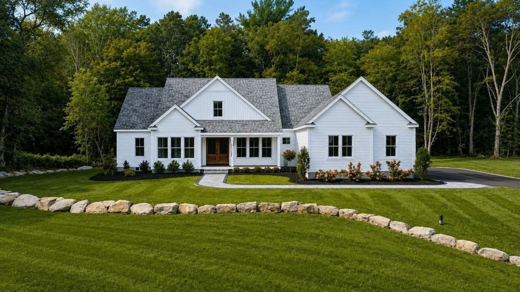 4 Hadley Heights Way, Freetown, MA 02702