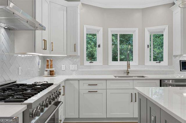 125 Lazy Laurel Chase, Roswell, GA 30076