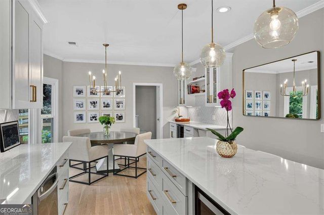 125 Lazy Laurel Chase, Roswell, GA 30076