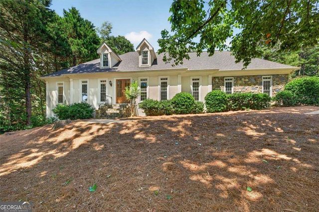 125 Lazy Laurel Chase, Roswell, GA 30076