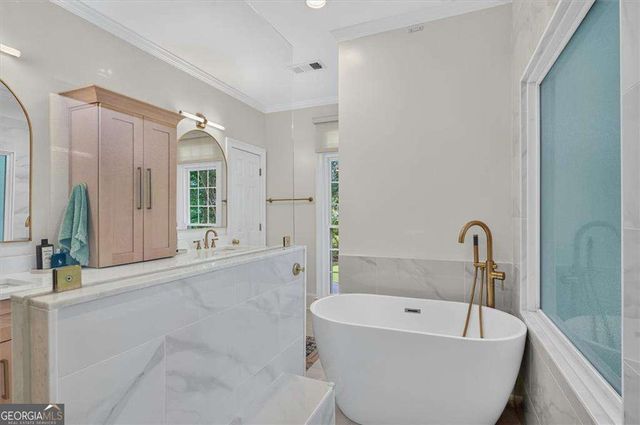 125 Lazy Laurel Chase, Roswell, GA 30076