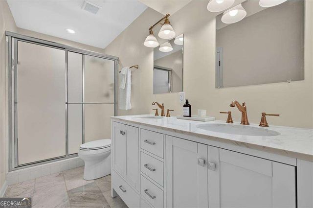 125 Lazy Laurel Chase, Roswell, GA 30076