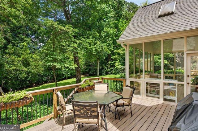 125 Lazy Laurel Chase, Roswell, GA 30076