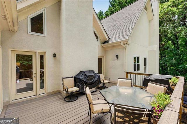 125 Lazy Laurel Chase, Roswell, GA 30076