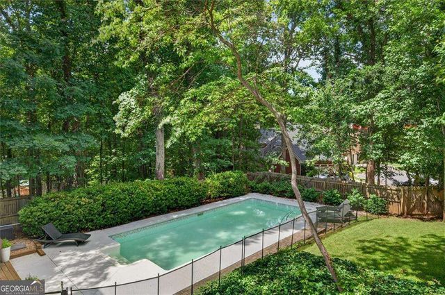 125 Lazy Laurel Chase, Roswell, GA 30076