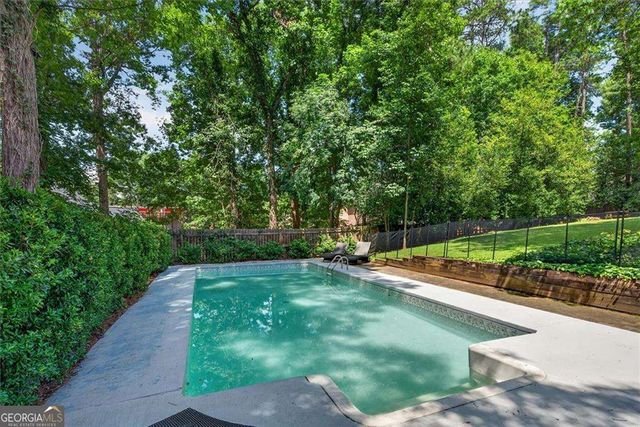 125 Lazy Laurel Chase, Roswell, GA 30076