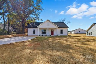 126 N Main Street, Granite Falls, NC 28630