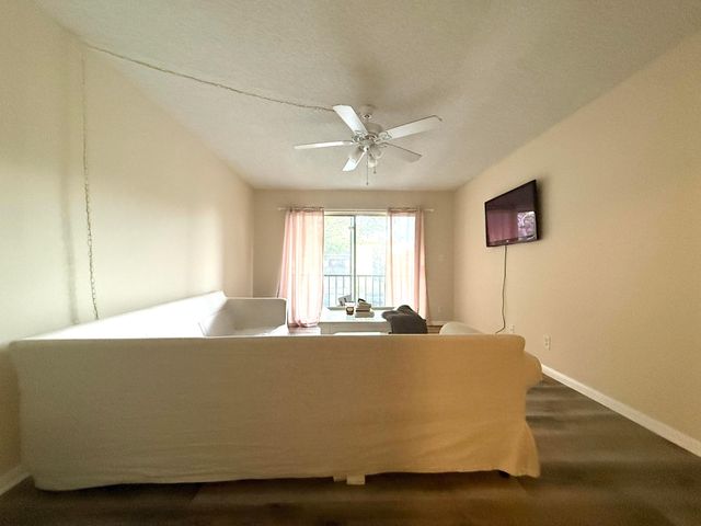 460 NW 20th Street 2070, Boca Raton, FL 33431