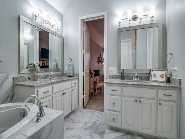 918 Colby Bluff Drive, Rockwall, TX 75087