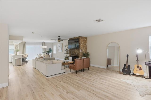 4337 Coral Springs Dr 1H, Coral Springs, FL 33065