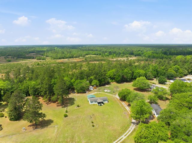 124 Roverbend Road, Cross, SC 29436