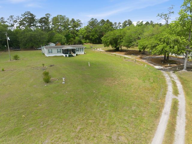 124 Roverbend Road, Cross, SC 29436