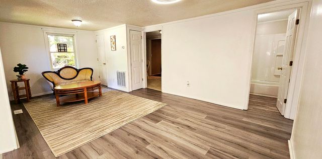 508 S Church Ave, Landrum, SC 29356