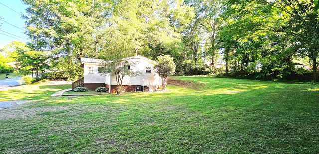 508 S Church Ave, Landrum, SC 29356
