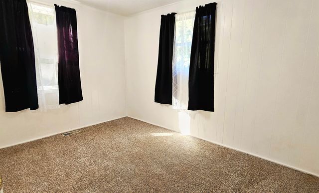 508 S Church Ave, Landrum, SC 29356