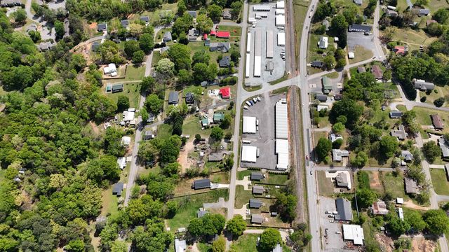 508 S Church Ave, Landrum, SC 29356