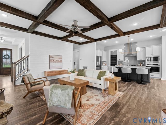 7118 Maple Summit Ln, Moseley, VA 23120