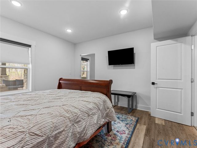 7118 Maple Summit Ln, Moseley, VA 23120