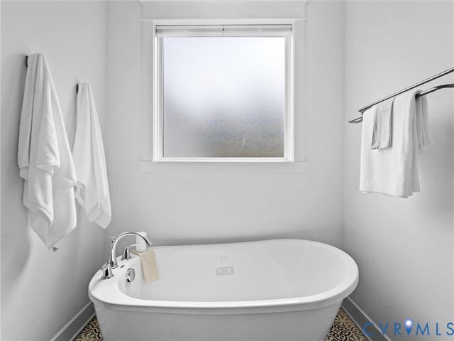 7118 Maple Summit Ln, Moseley, VA 23120