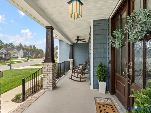 7118 Maple Summit Ln, Moseley, VA 23120
