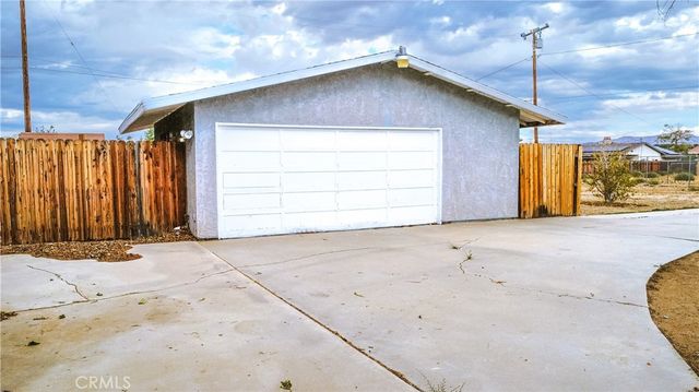 21390 Tussing Ranch Road, Apple Valley, CA 92308