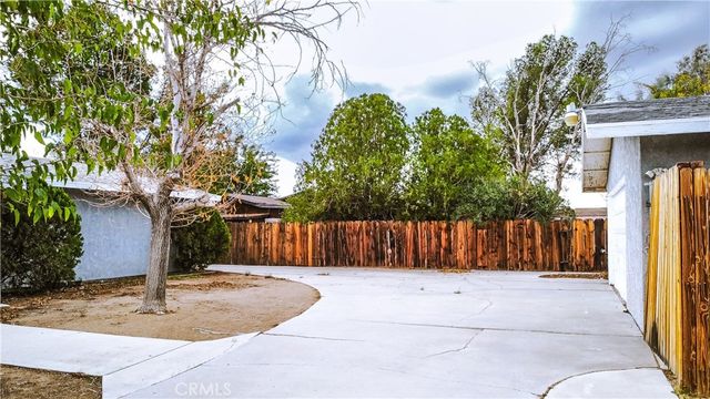21390 Tussing Ranch Road, Apple Valley, CA 92308