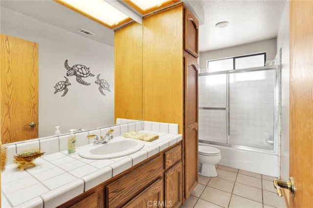 15742 Sycamore, Hesperia, CA 92345