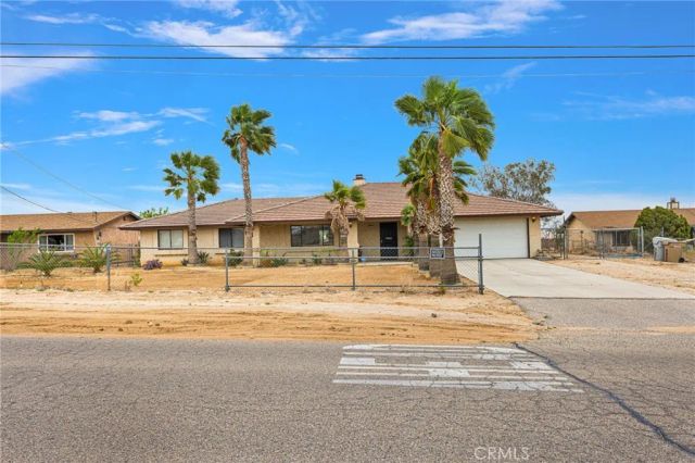 15742 Sycamore, Hesperia, CA 92345