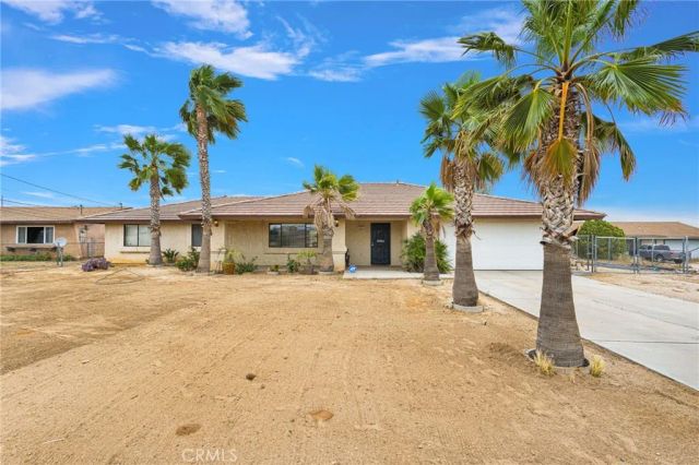 15742 Sycamore, Hesperia, CA 92345
