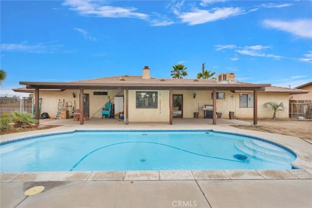 15742 Sycamore, Hesperia, CA 92345