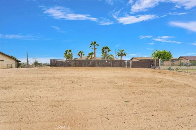 15742 Sycamore, Hesperia, CA 92345