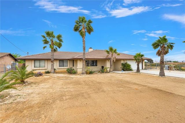 15742 Sycamore, Hesperia, CA 92345