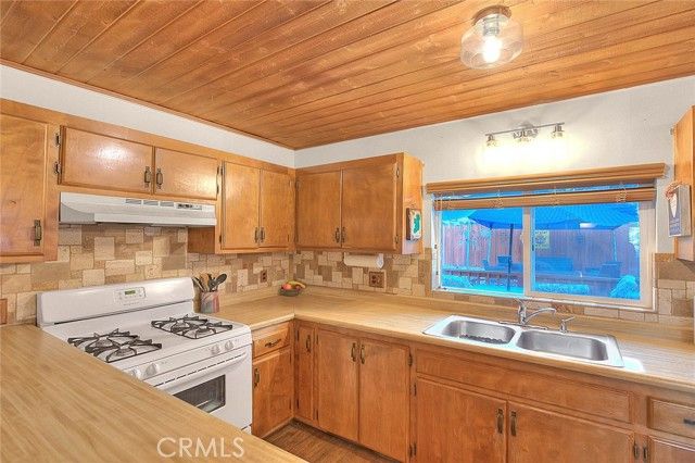 438 Boyd Trail, Big Bear Lake, CA 92315