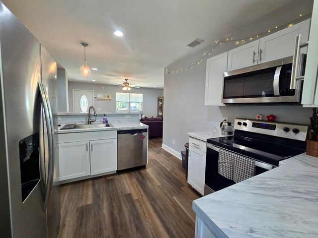 2029 HAROLD Court, Tallahassee, FL 32304