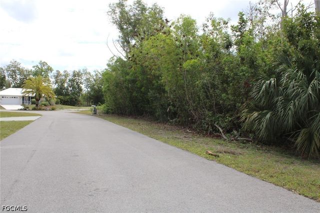 4416 Lake Heather CIR, St James City, FL 33956